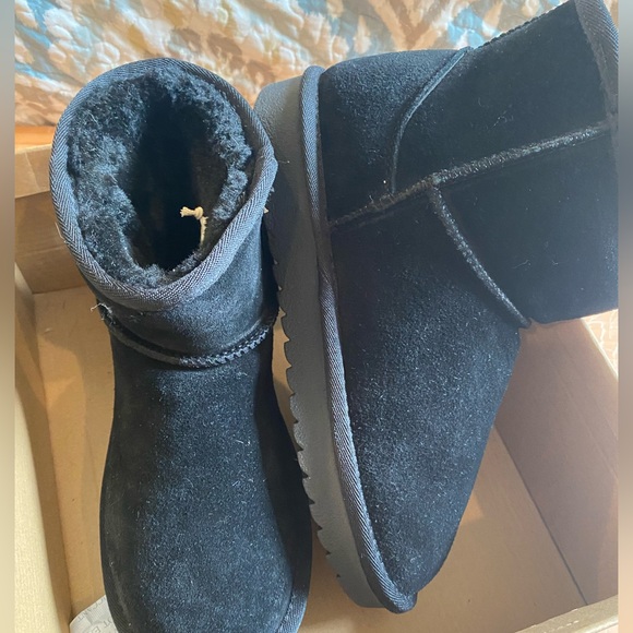 Cushionaire Hipster Booties - Picture 3 of 3